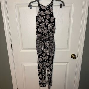American Eagle Outfitters Black and White Boho Floral Jumpsuit Size XXS GUC